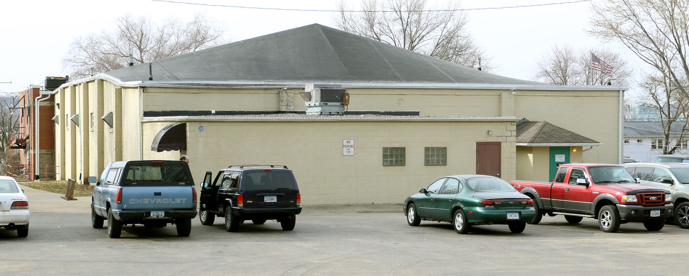 032318-Bett-Comm-Center-003